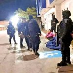 Balean a mujer frente a Bellas Artes y detienen a los atacantes