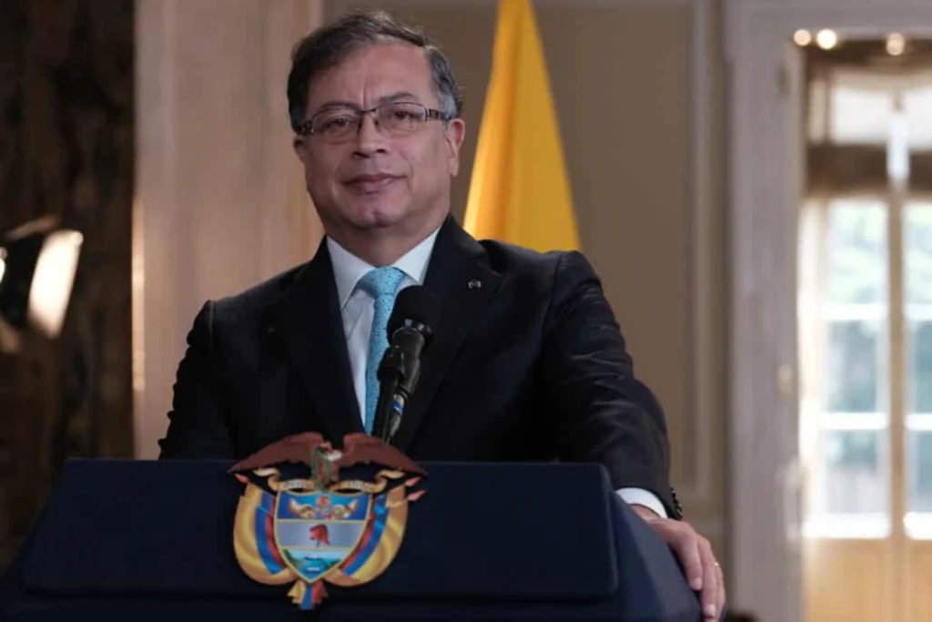 Más de la mitad de los colombianos desaprueba al Gobierno Petro: 52,7 % según encuesta.