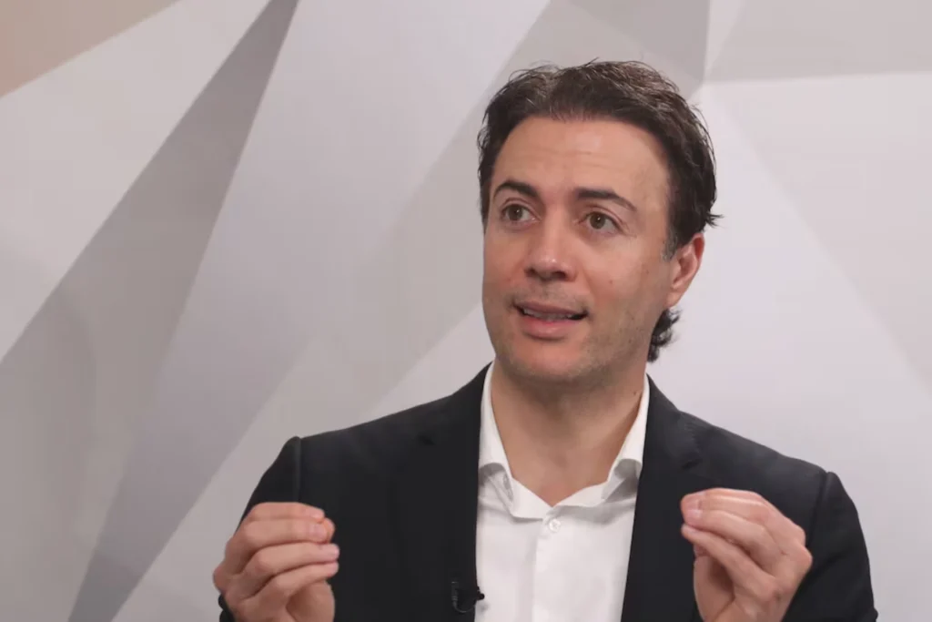 Admiten demanda contra Daniel Quintero mientras crecen las dudas sobre el rumbo de la Supersalud