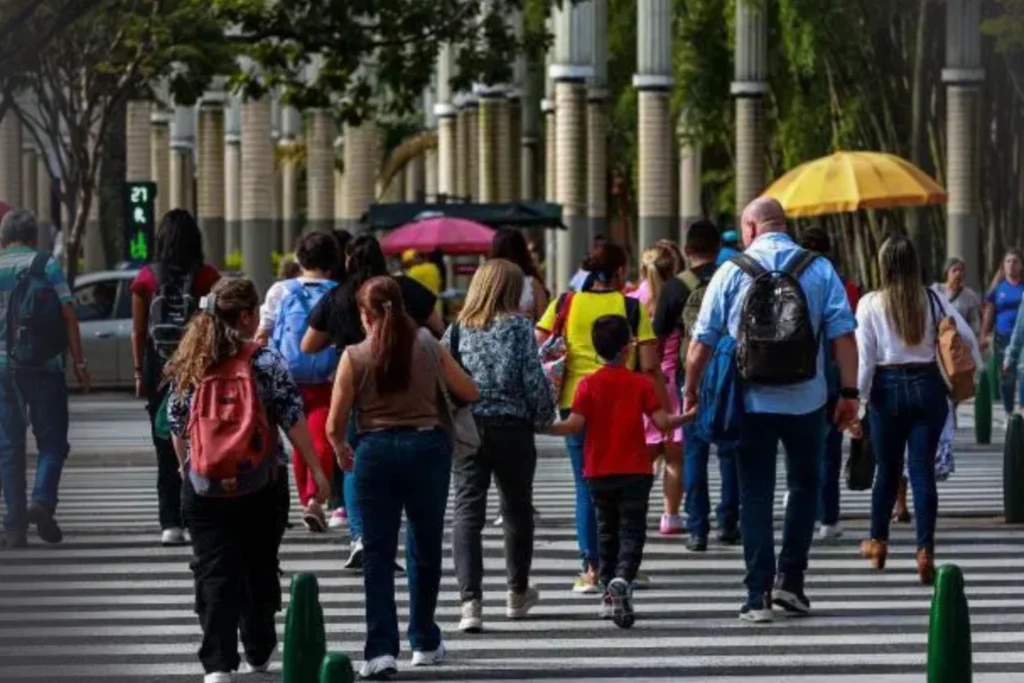 1 de cada 4 colombianos considera la salud como el principal problema del país