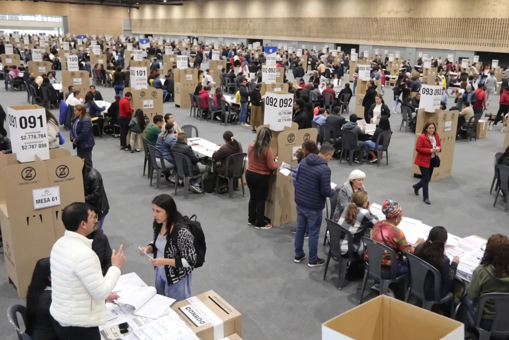 Más de 41 millones de colombianos están habilitados para votar en la segunda vuelta presidencial