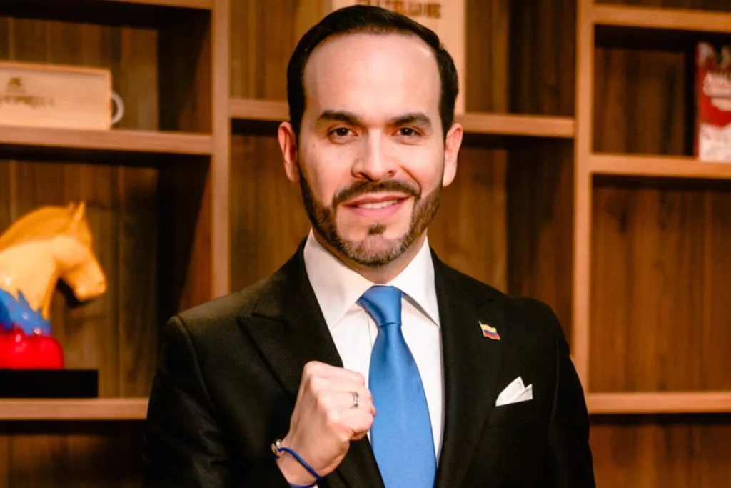 La derecha se une con Abelardo y ahora la pelea está por el voto de centro