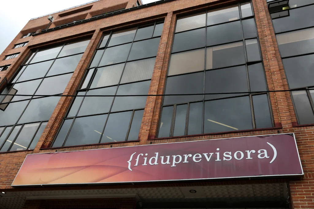Informe sobre millonario contrato de Fiduprevisora salpica a IPS vinculada al FOMAG