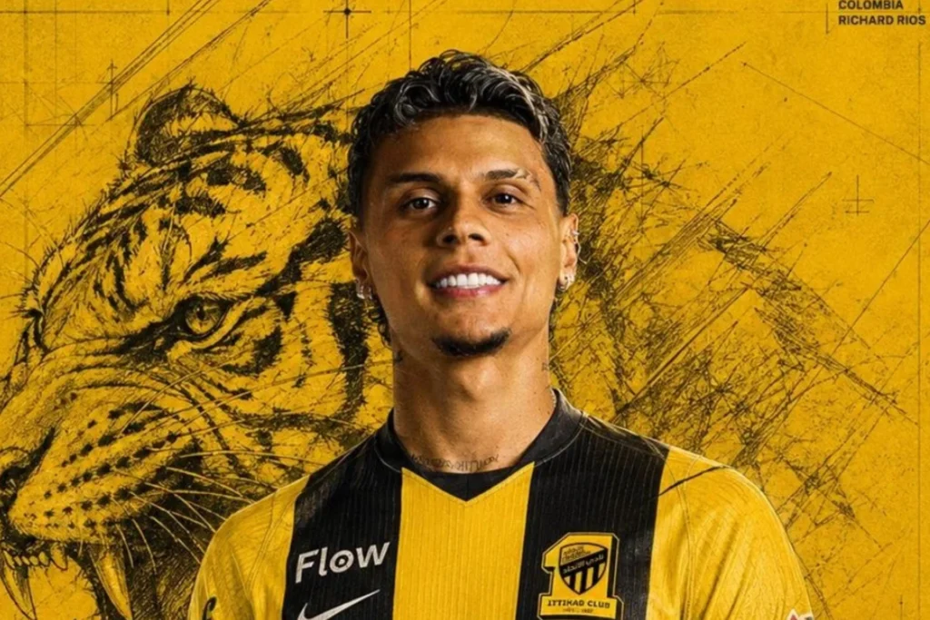Richard Ríos llega al Al-Ittihad y podría debutar ante Cristiano Ronaldo