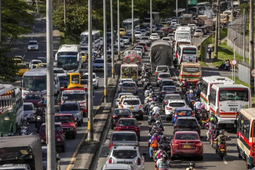 Estas son las carreteras con mayor movimiento durante el puente del 12 de octubre en Colombia Carretera Colombia